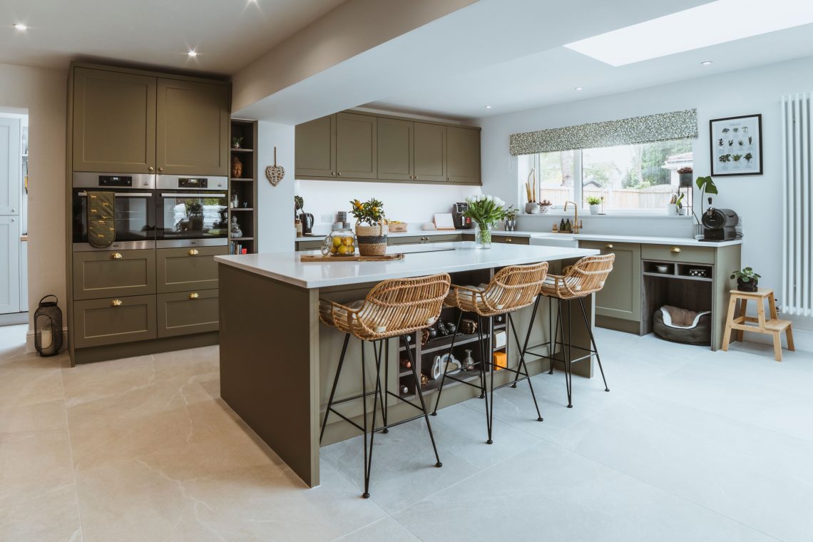 Island kitchen with breakfast seating